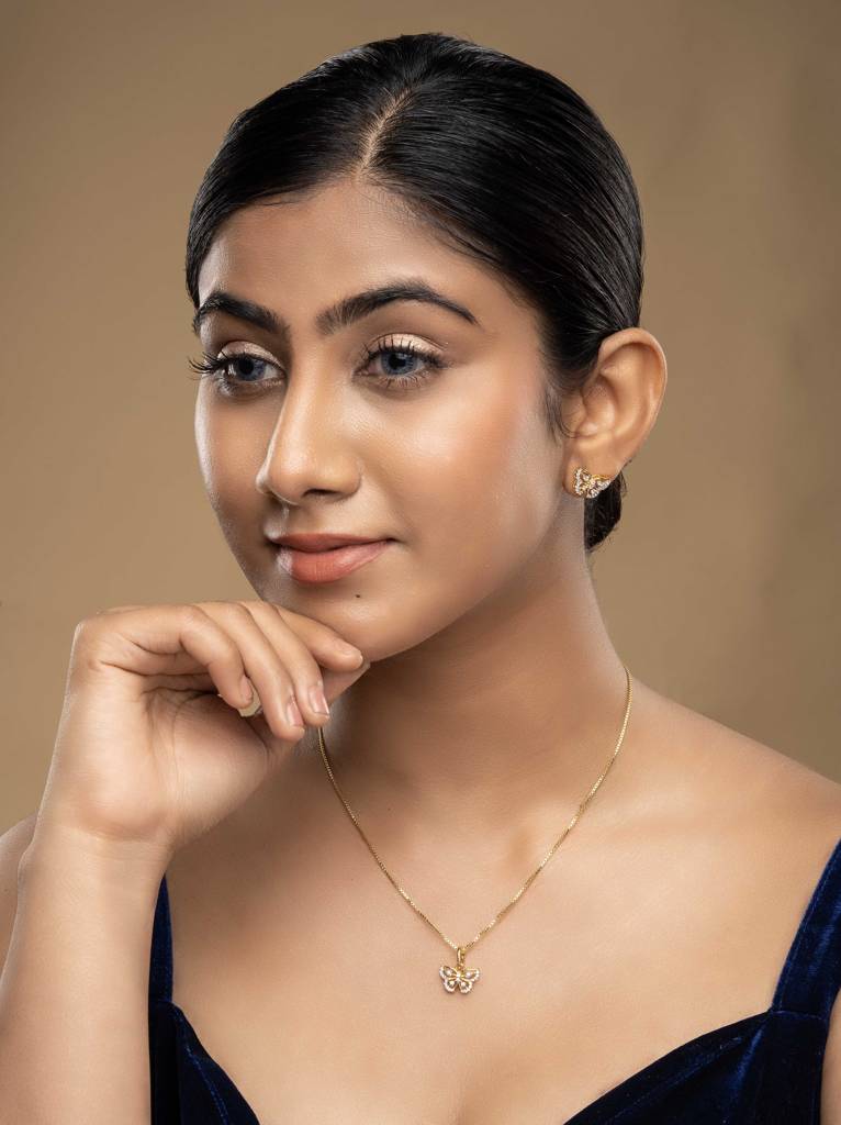 925 Silver Lithaa Pendant Set : CSPS300