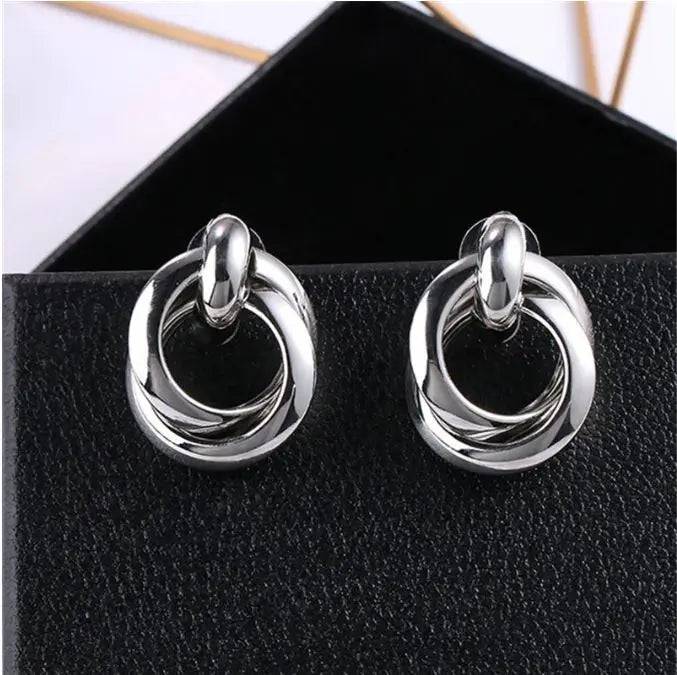 Gold Double Twist Loop Hoop Earrings : ES10089