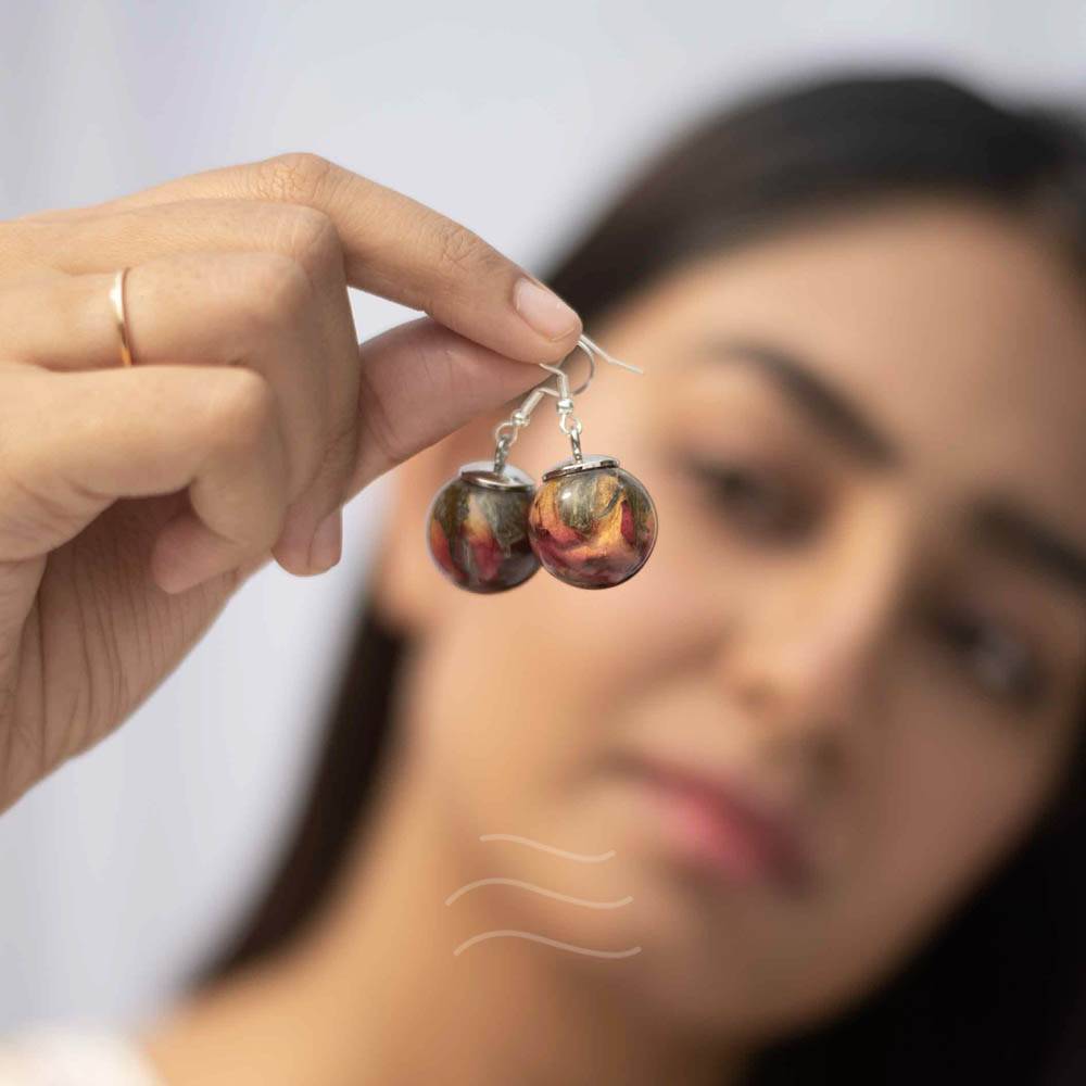 Sonnets Of Love- Roselet Earrings : LA-RR-SOF-E-R