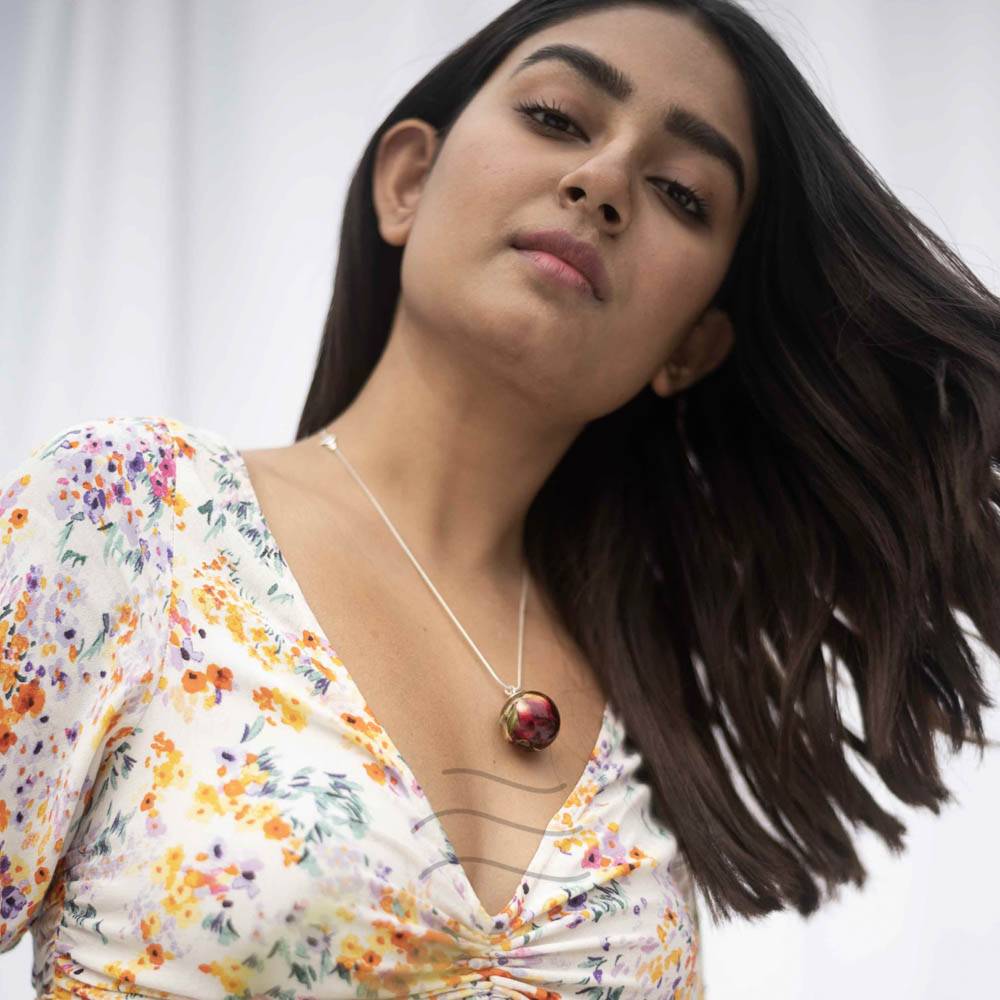 Sonnets Of Love - Roselet Necklace : LA-FF-SOL-01