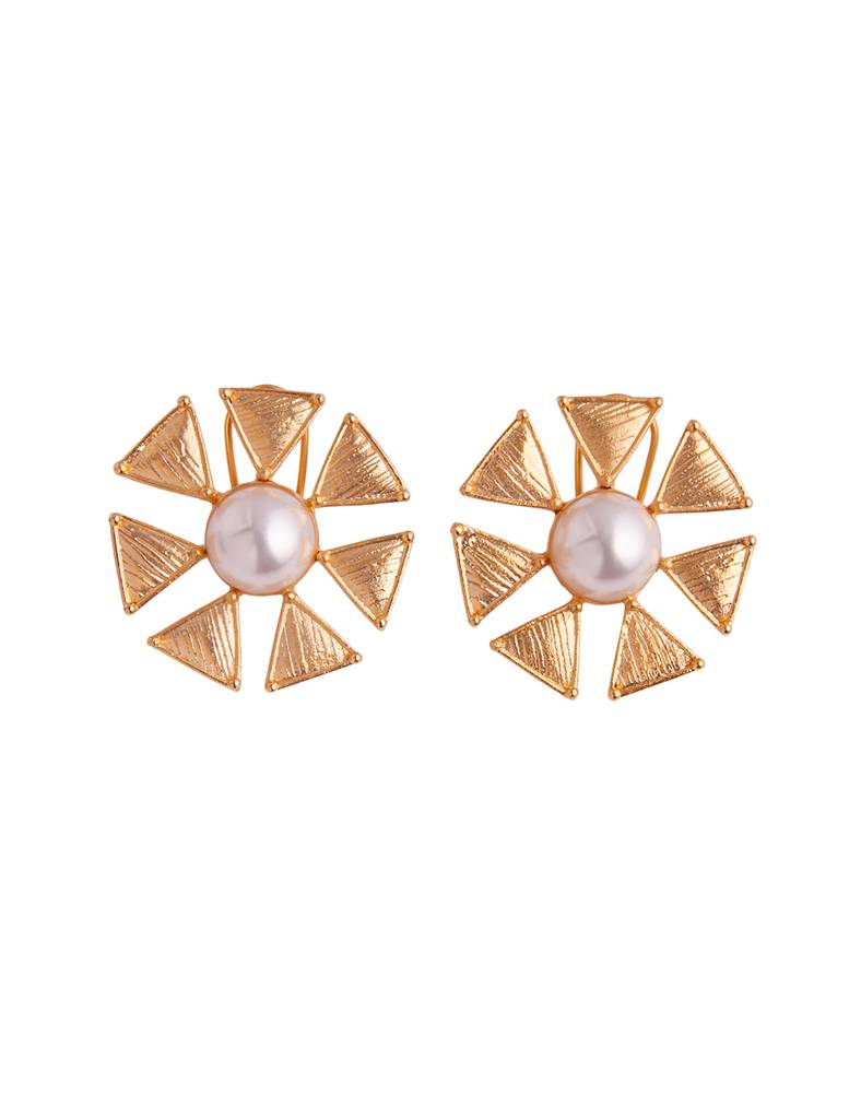 Daisy Pearl Studs