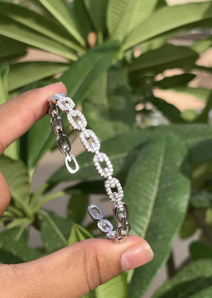 Classic Adjustable American Diamond Studded Link Havovy Bracelet On Pure 925 Silver : TB4119