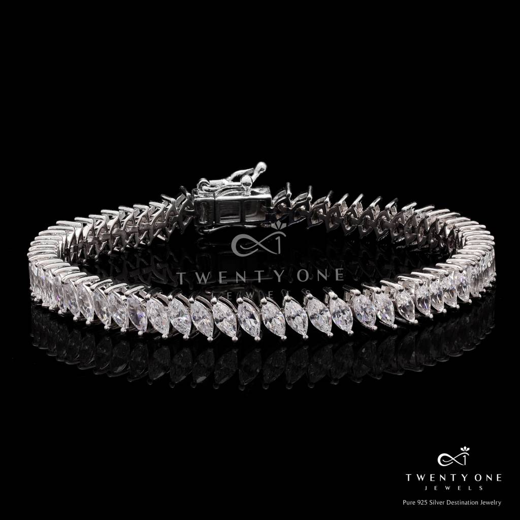 Premium Marquise Solitaire 15 Pointer Tennis Bracelet On Pure 925 Silver. : TB4126