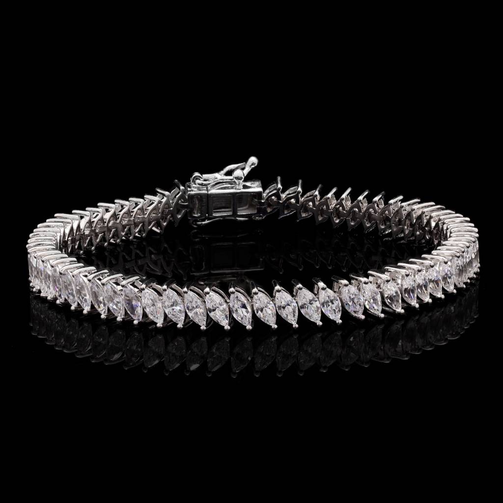 Premium Marquise Solitaire 15 Pointer Tennis Bracelet On Pure 925 Silver. : TB4126