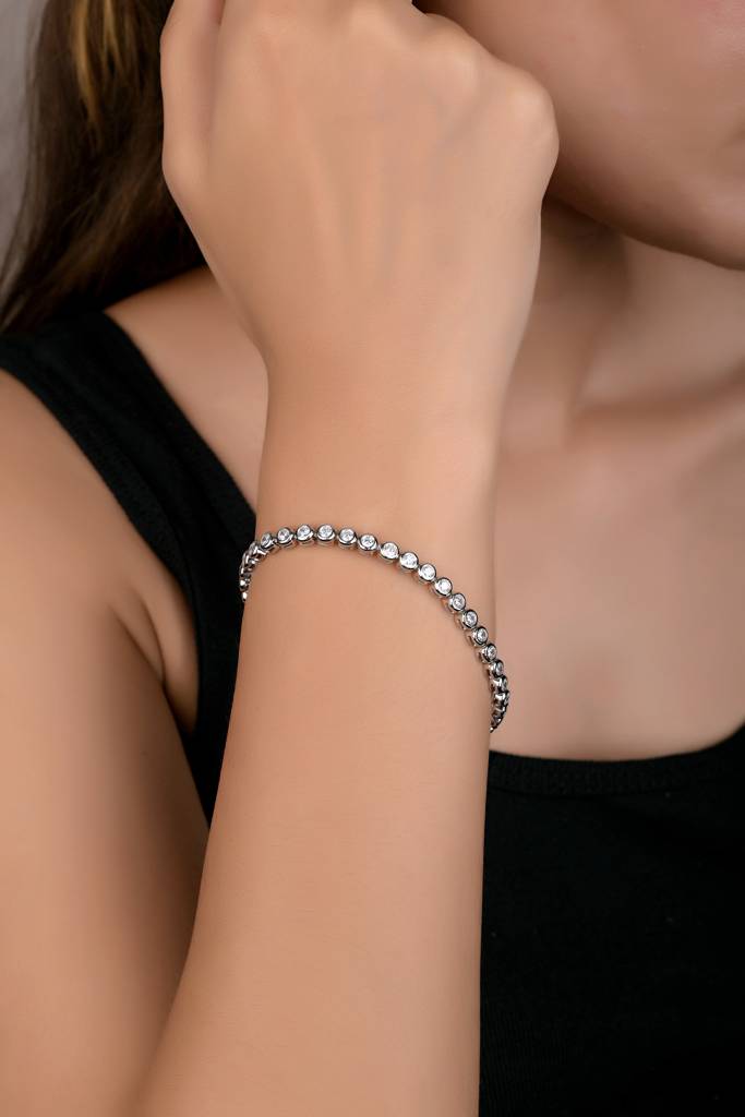 Bezel Setting Diamond Auxy Bracelet : TB4132
