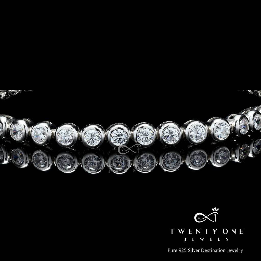 Bezel Setting Diamond Auxy Bracelet : TB4132