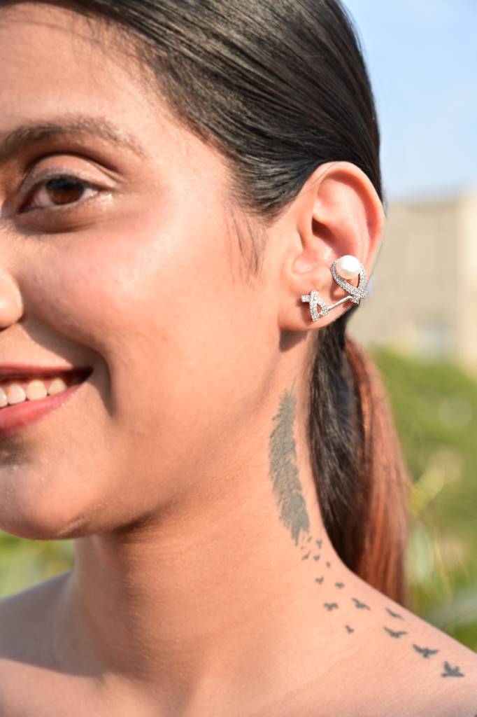Chunky Pearl And American Diamond Ear Cuffs On Pure 925 Silver : TE2184