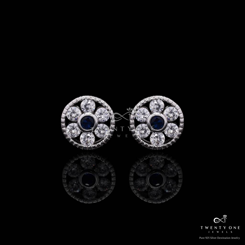 Dana Studs With Push Back On Pure 925 Silver. : TE2325