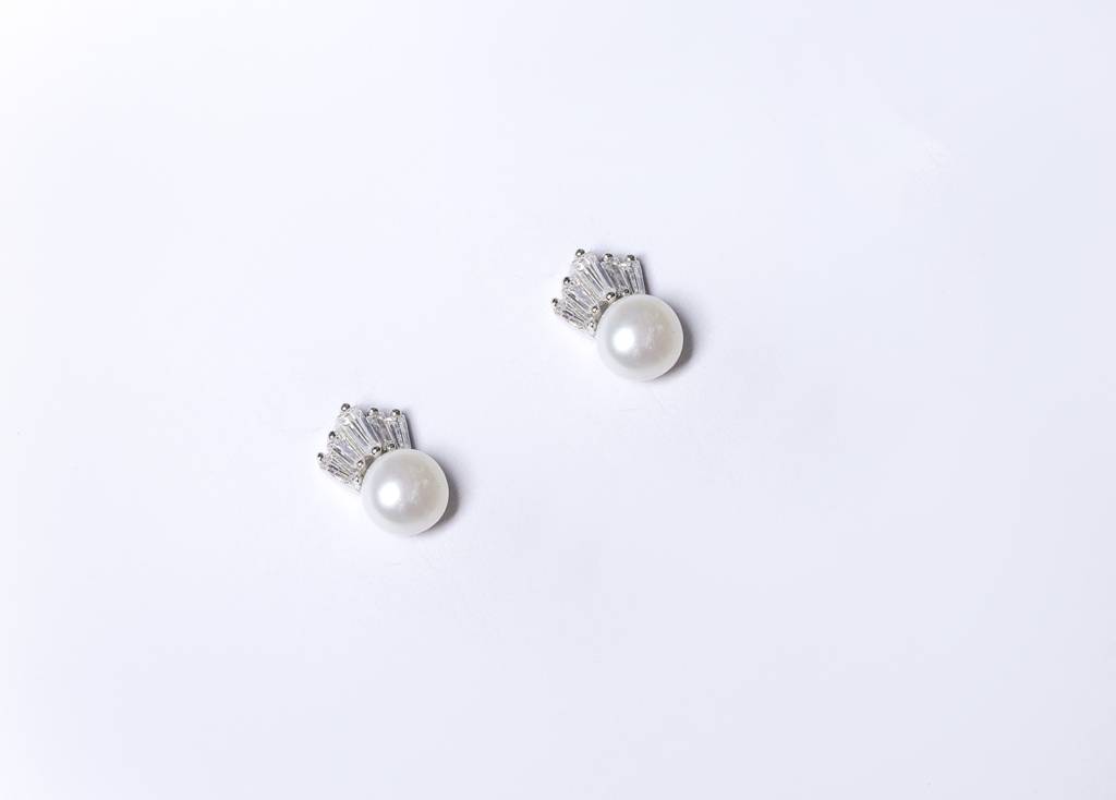 Kingsta Fresh Water Pearl Studs On Pure 925 Silver : TE2345