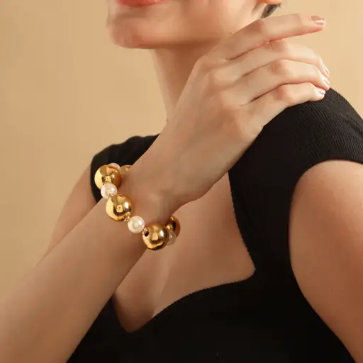 Tfc Bold And Gold Pearl Bead Bracelet : 40015