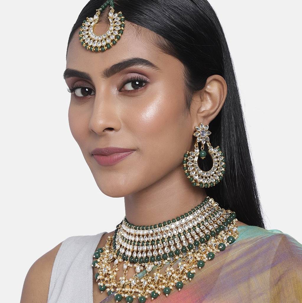 Green & White Gold-Plated Kundan Handcrafted Embellished Jewellery Set : TMNS20529