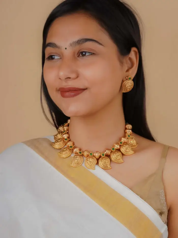 Green Color Gold Plated Temple Necklace Set - Tmpset211Gr : TMPSET211GR