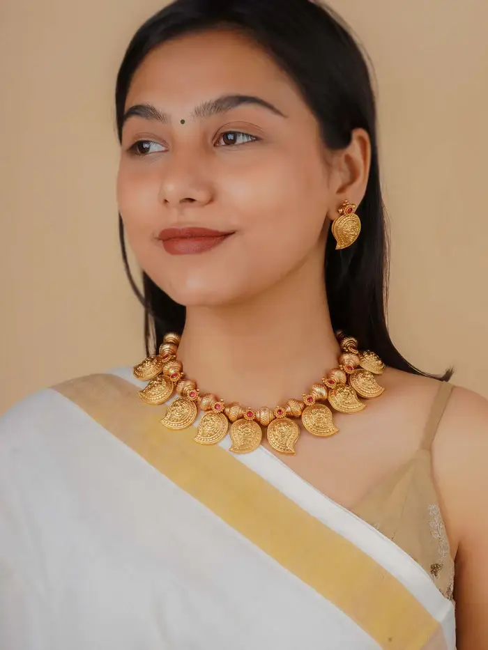 Pink Color Gold Plated Temple Necklace Set - Tmpset211P : TMPSET211P