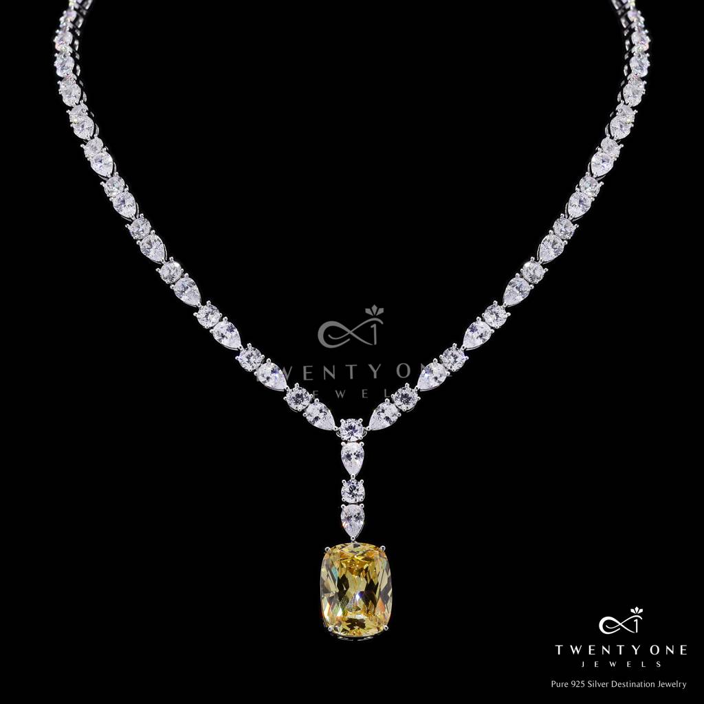 Ultra Premium Yellow Diamond Luxury Necklace Set With Round Cut And Drop Solitaires : TNS9113