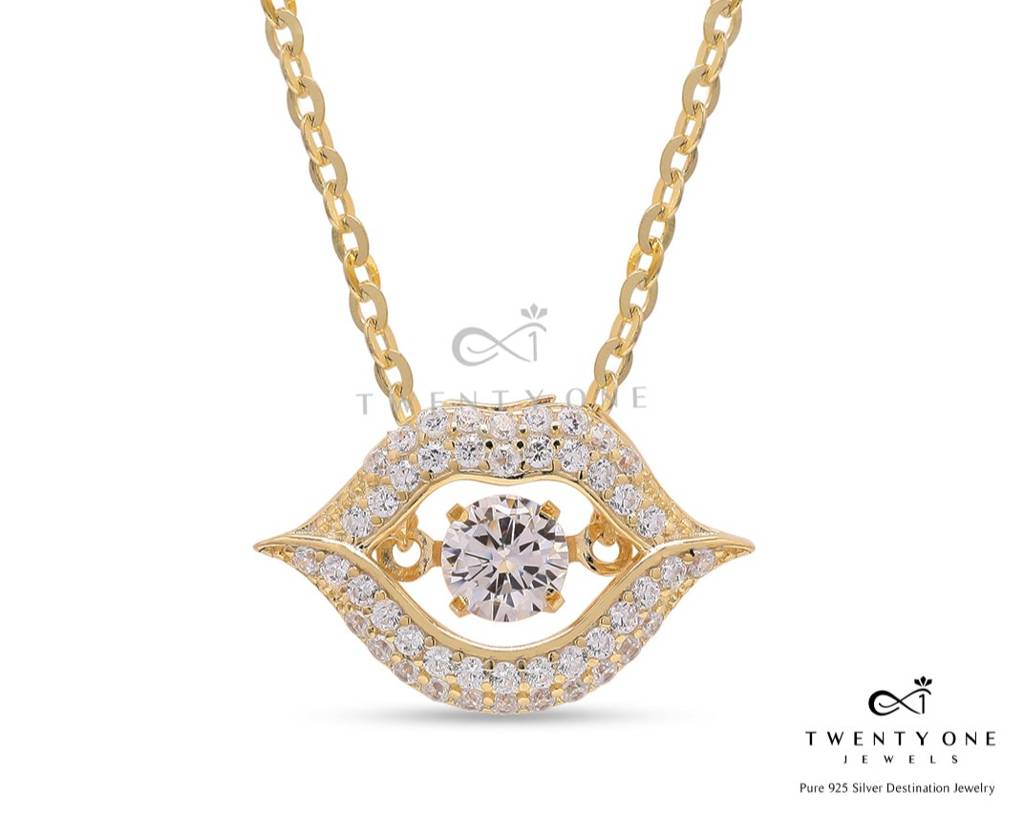 Exclusive Solitaire Danny Gold Finish Lip Pendant With Chain On Pure 925 Silver : TP5283
