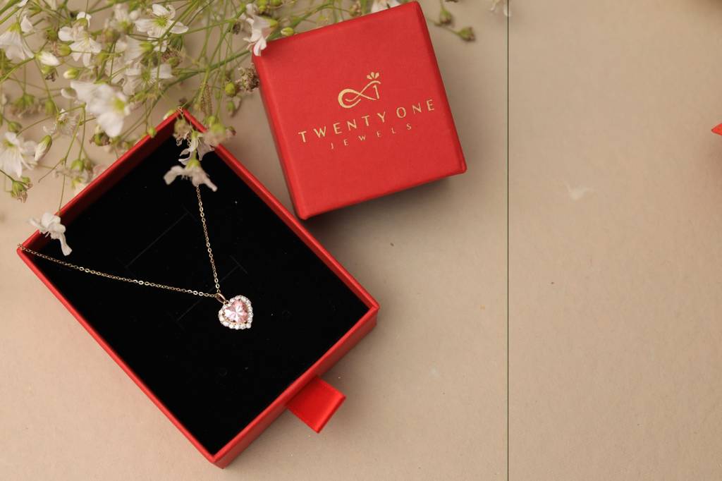 Pink Heart Solitaire Gold Finish Marie Pendant With Chain On 925 Silver : TP5284