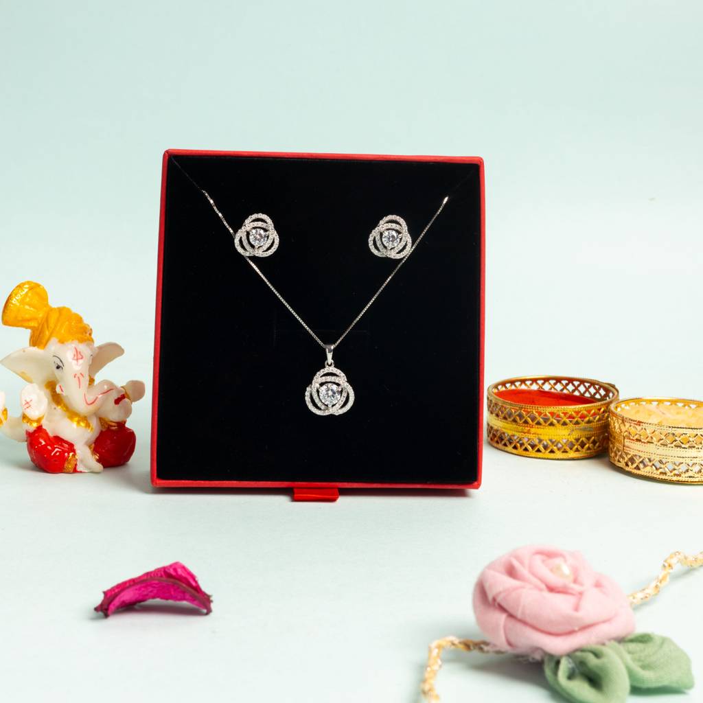 Intertwined Fauzia Solitaire Pendant Set On Pure 925 Silver : TPS5103