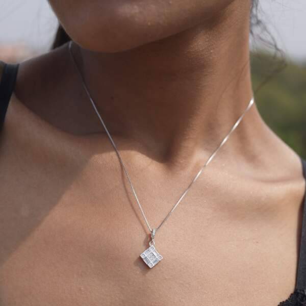 Italian Setting Serra Diamond Pendant Set On Pure 925 Silver : TPS5175