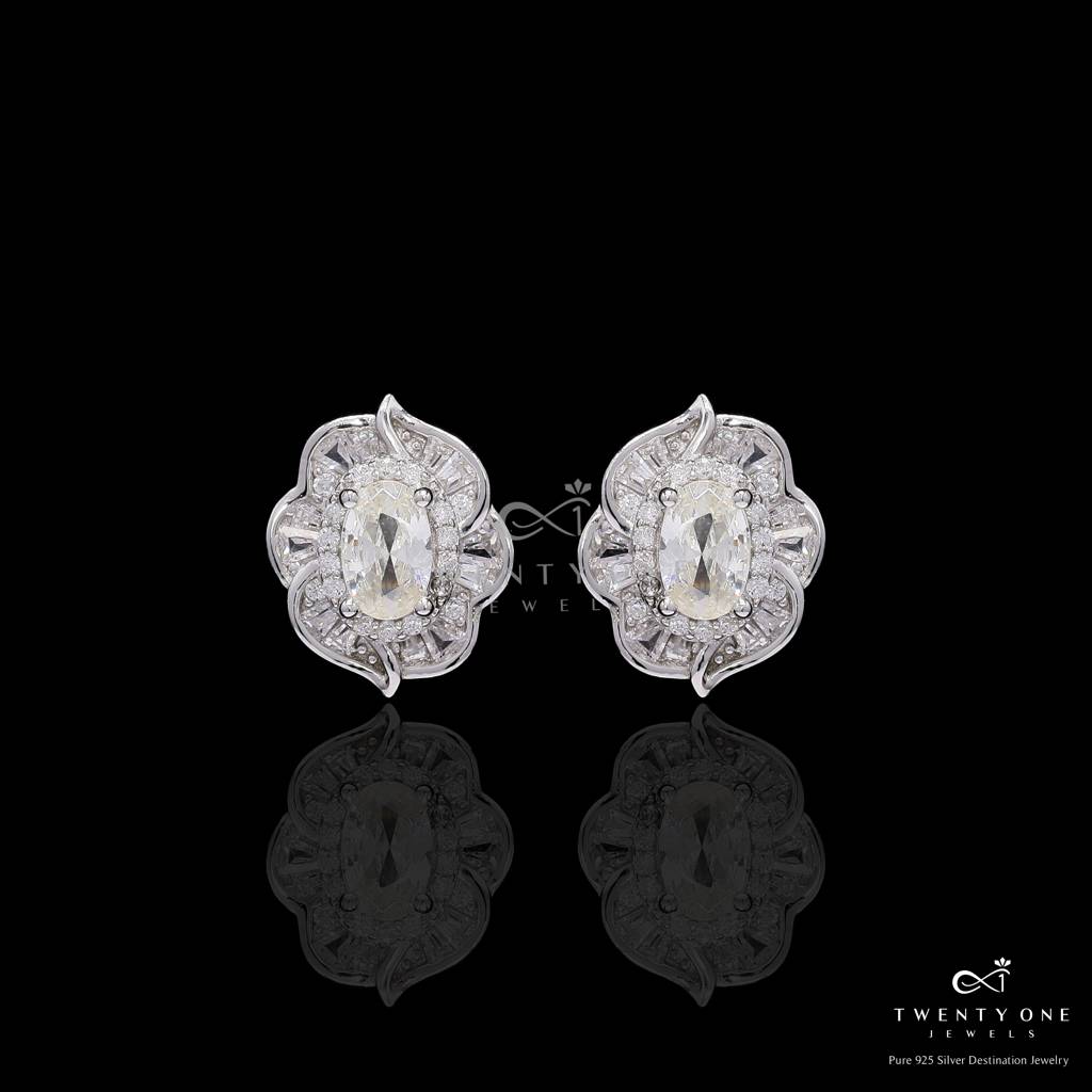 Tyler American Diamond Studded Pendant Set On Pure 925 Silver : TPS5324