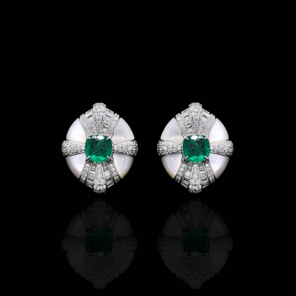 Ultra Premium Mother Of Pearl Italian Setting Emerald Pendant Set On Pure 925 Silver : TPS5438