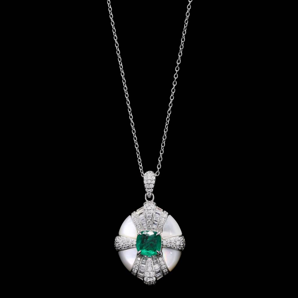 Ultra Premium Mother Of Pearl Italian Setting Emerald Pendant Set On Pure 925 Silver : TPS5438