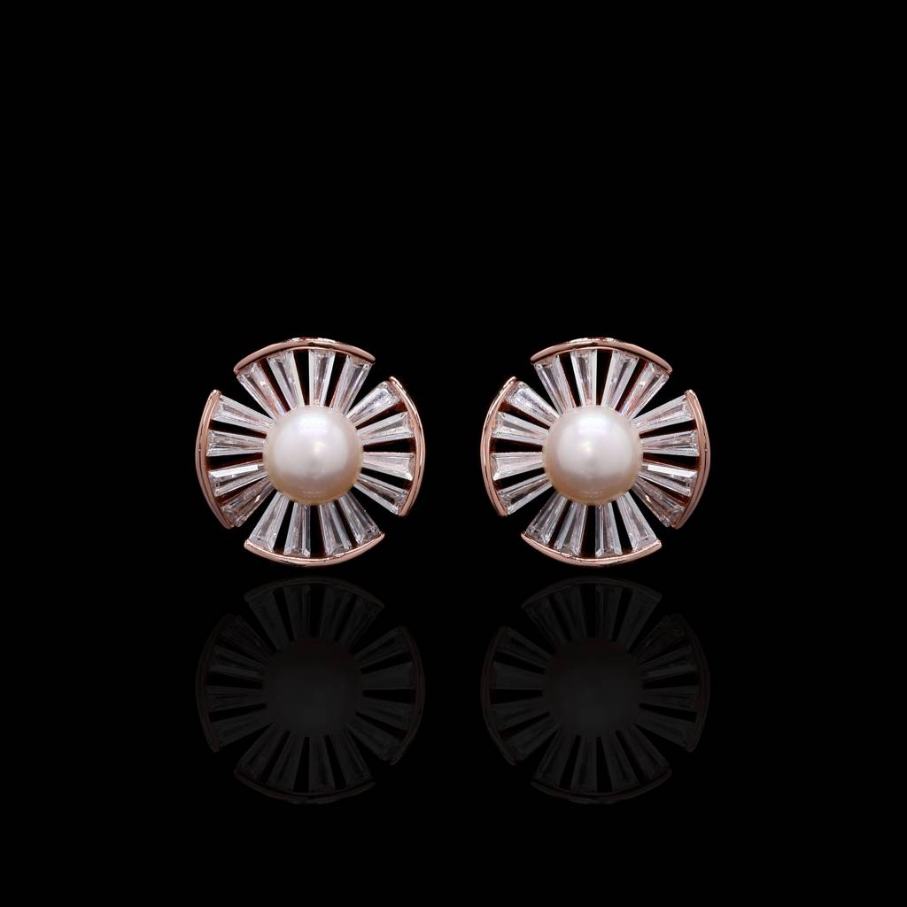 Premium Taper Diamond And Fresh Water Pearl Rose Gold Finish Pendant Set On Pure 925 Silver : TPS5441