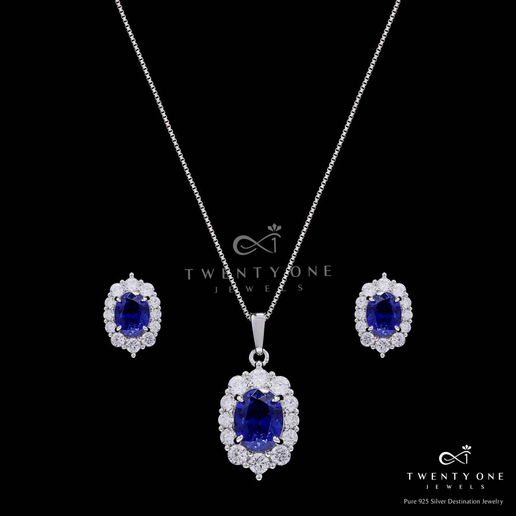 Ultra Premium Hydro Tanzanite Oval Solitaire Gyra Pendant Set On Pure 925 Silver : TPS5452