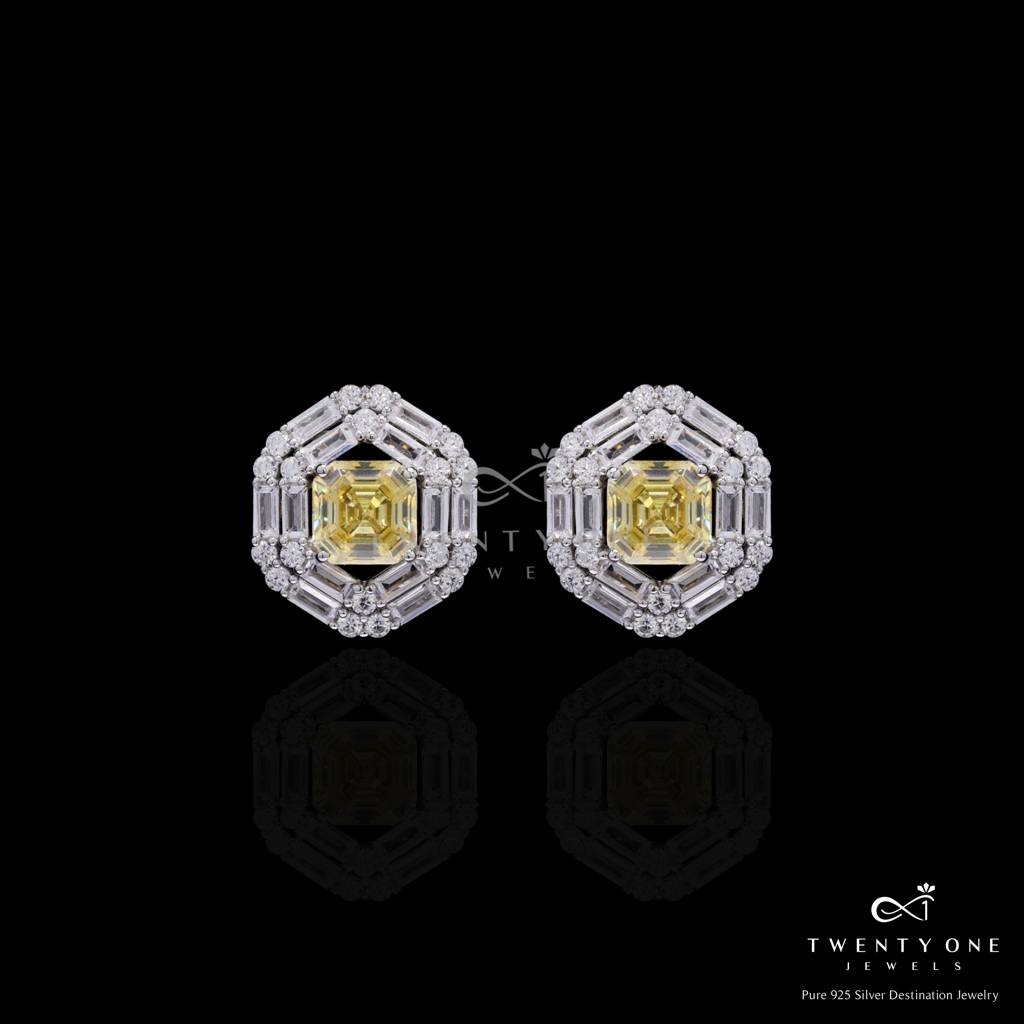 Ultra Premium Yellow Radiant Cut Solitaire Diamond Pendant Set On Pure 925 Silver : TPS5455