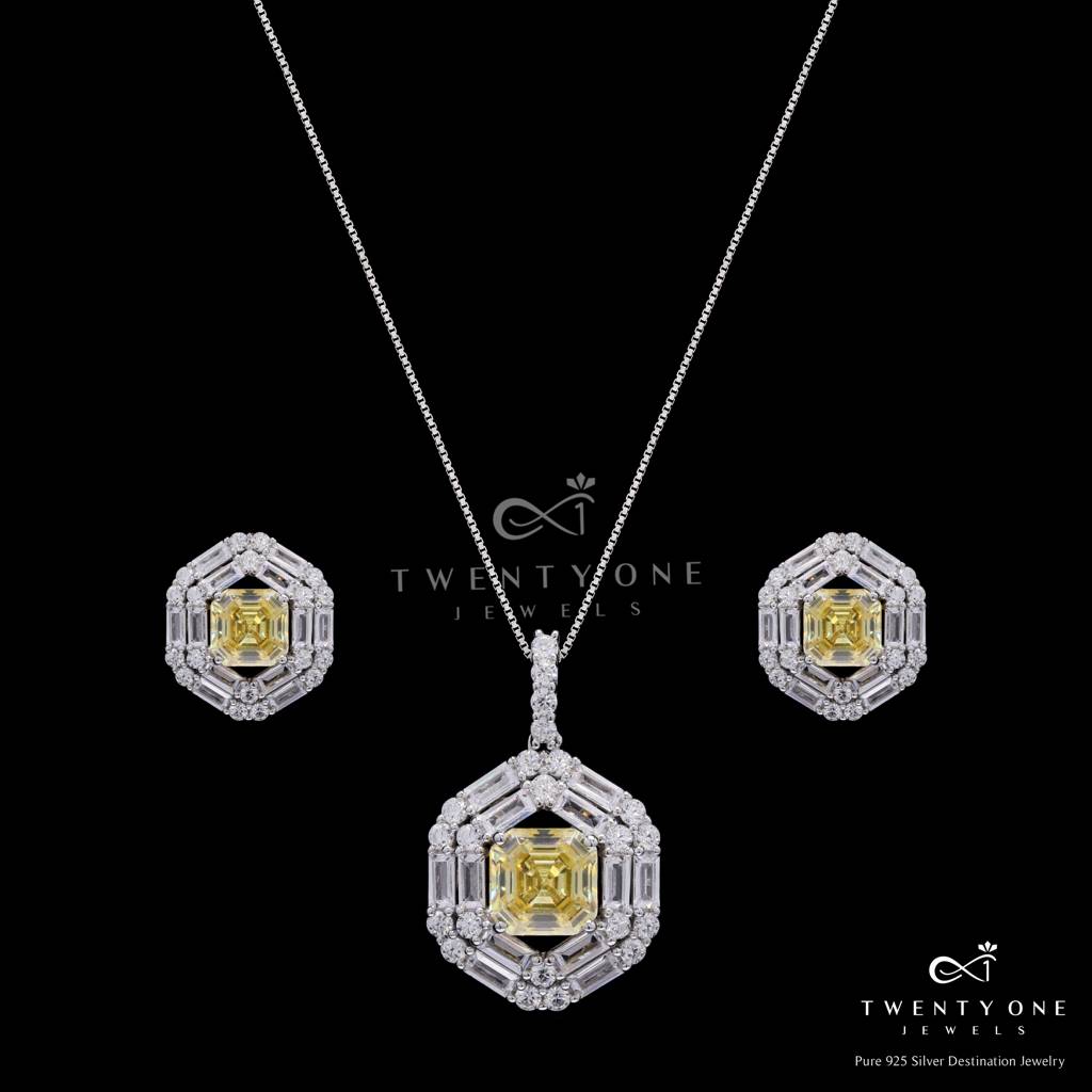 Ultra Premium Yellow Radiant Cut Solitaire Diamond Pendant Set On Pure 925 Silver : TPS5455