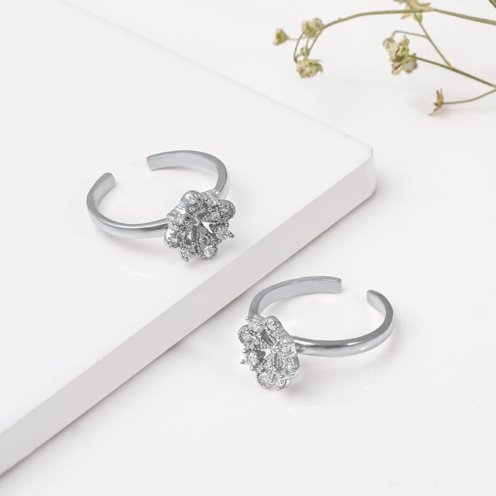 Silver Shimmer Flower Toe Ring : TR013