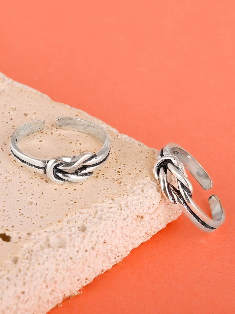 GIVA 925 Sterling Silver Oxidised Silver Love Knot Toe Rings