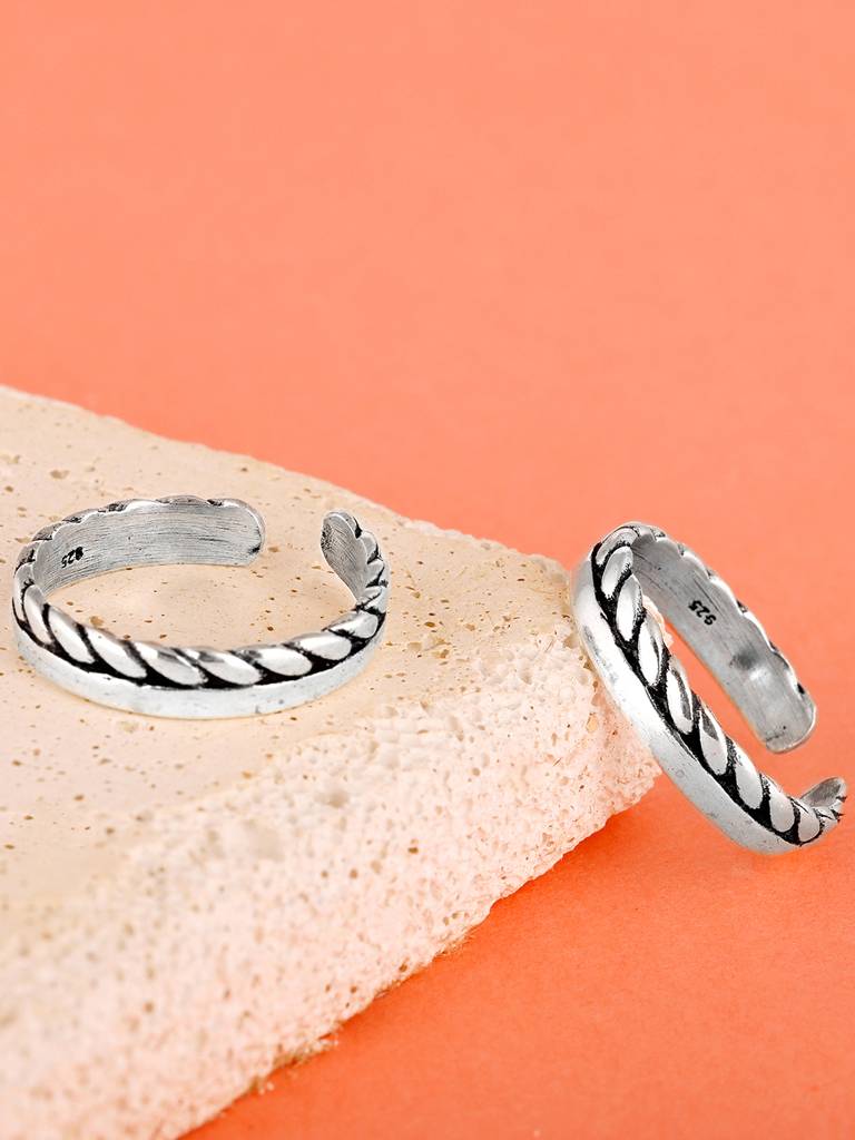 GIVA 925 Sterling Silver Oxidised Silver Layered Braid Toe Rings