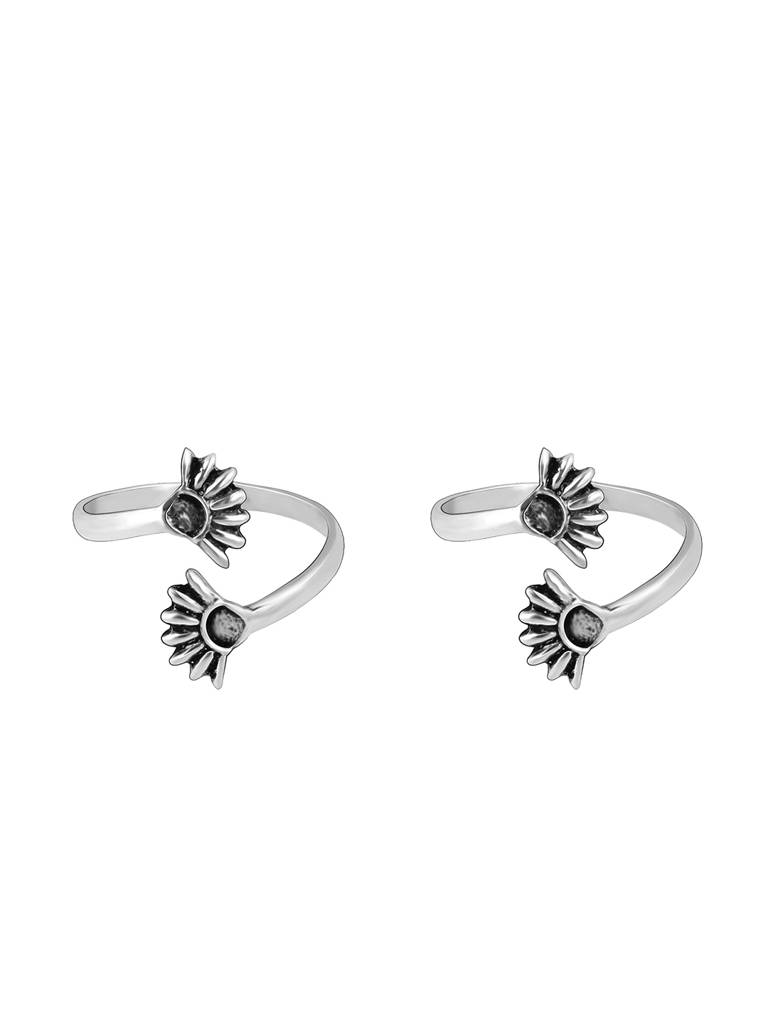 GIVA 925 Sterling Silver Oxidised Silver Floral Bud Toe Rings