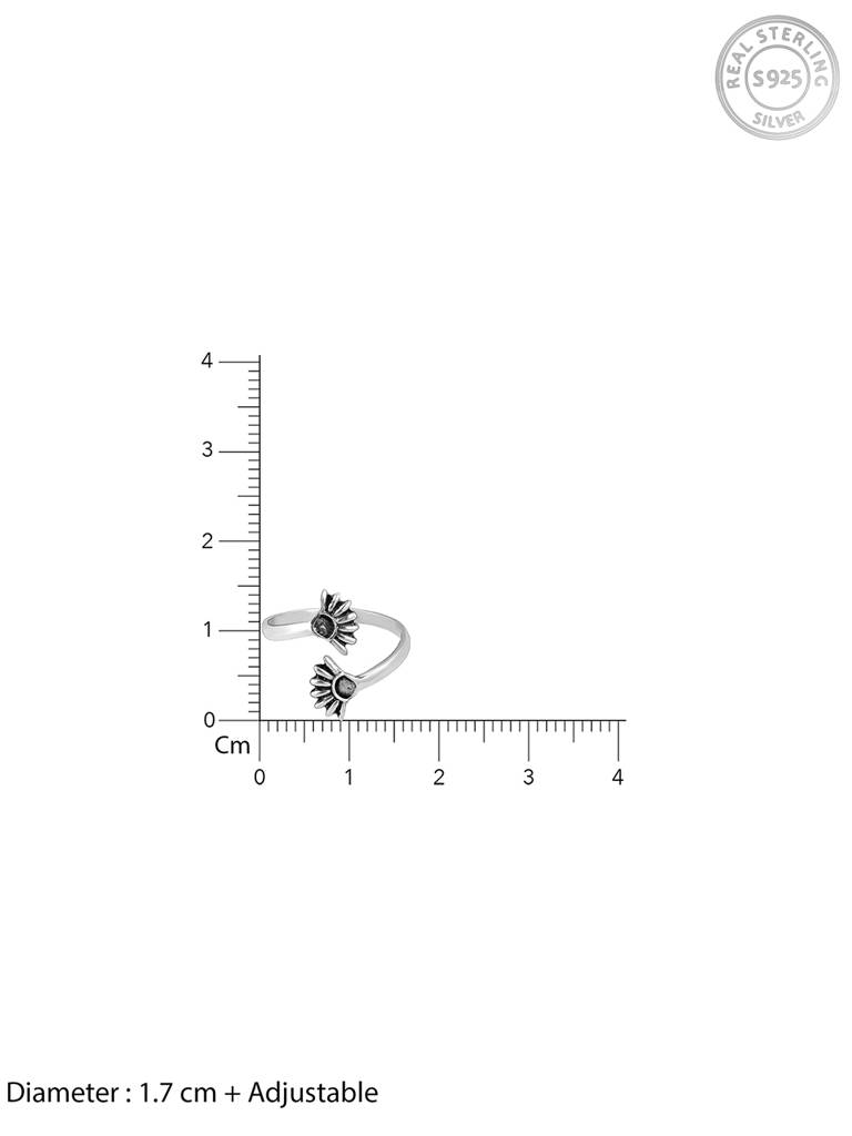 GIVA 925 Sterling Silver Oxidised Silver Floral Bud Toe Rings