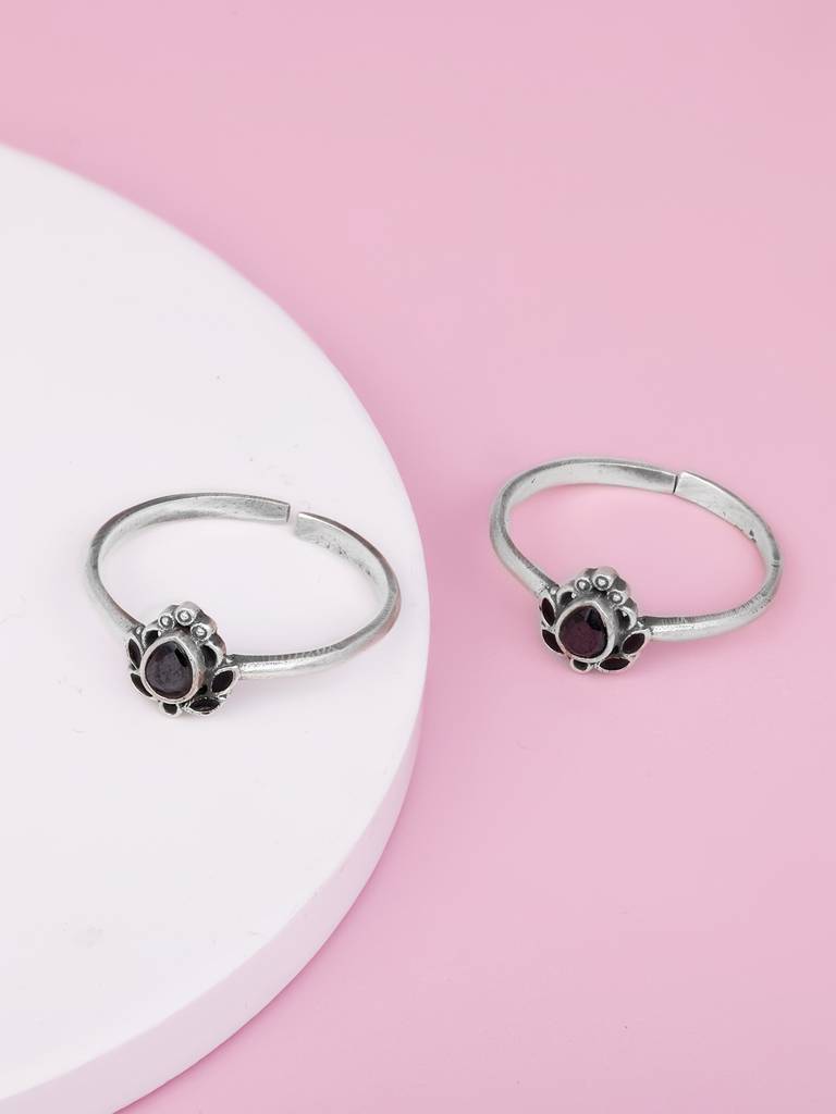 GIVA 925 Sterling Silver Black Pear Stone Toe Ring