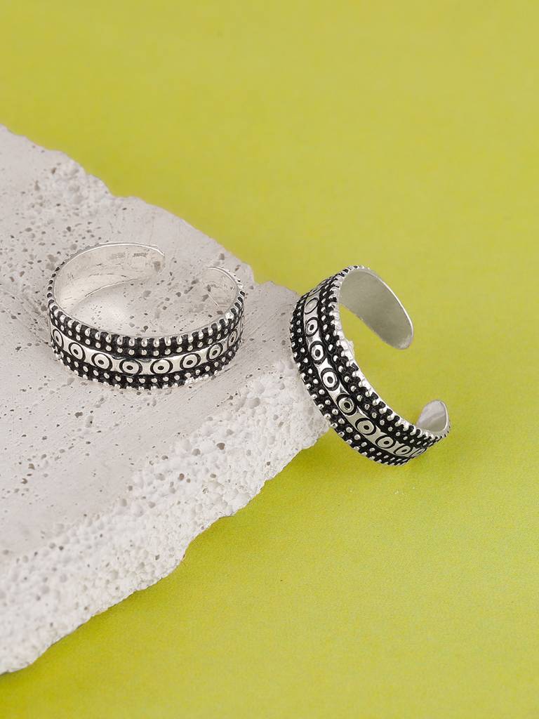 GIVA 925 Sterling Silver Oxidised Silver Black Beauty Toe Rings