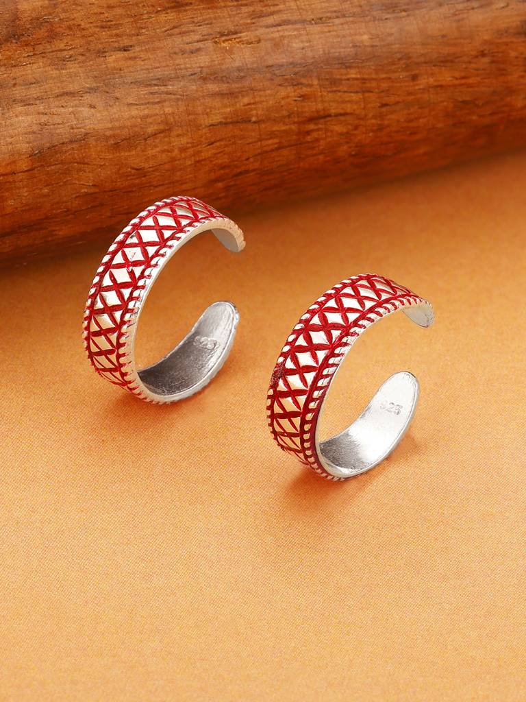 GIVA 925 Sterling Silver Oxidised Silver Red Patterned Toe Rings
