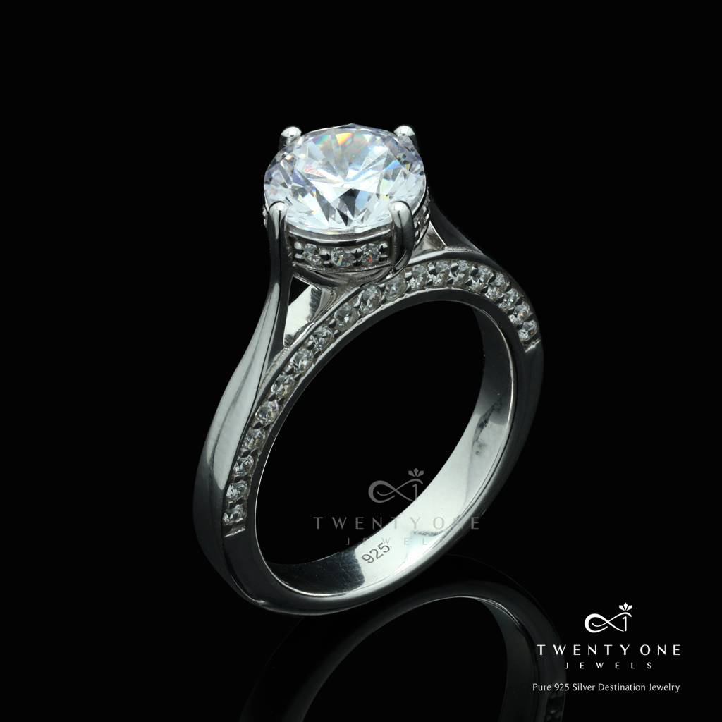 2 Carat Round Cut Solitaire Royal Clara Wedding Ring On Pure 925 Silver : TR31095