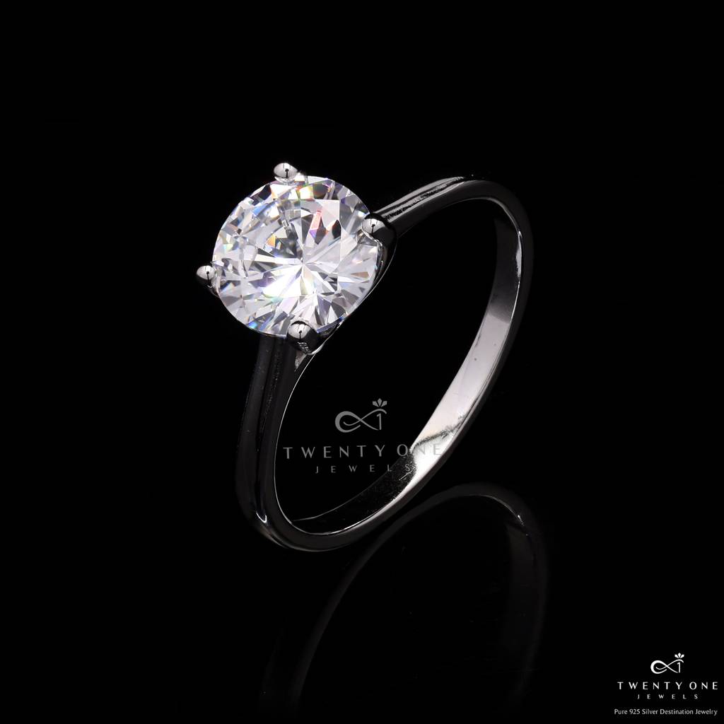 The 2 Carat 4 Prongs Solitaire Margot Ring On 925 Silver : TR31431