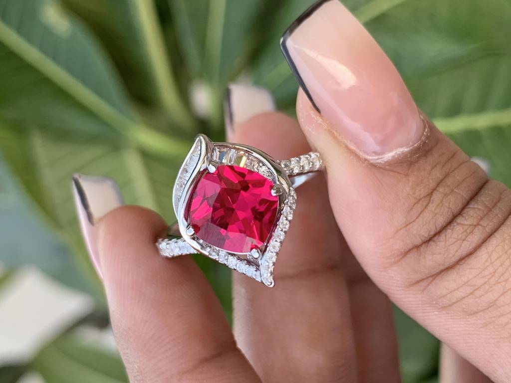 Ruby Solitaire With Diamond Daisy Ring On 925 Silver : TR31454