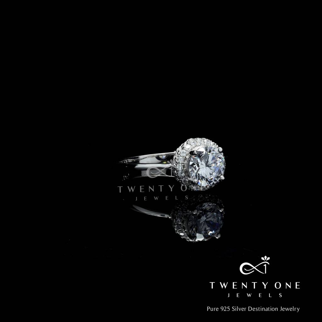 Queens 1 Carat Deneese Solitaire Ring : TR31891