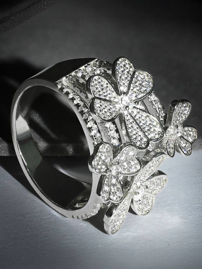 Silver Floral Cluster Ring : TSLR24