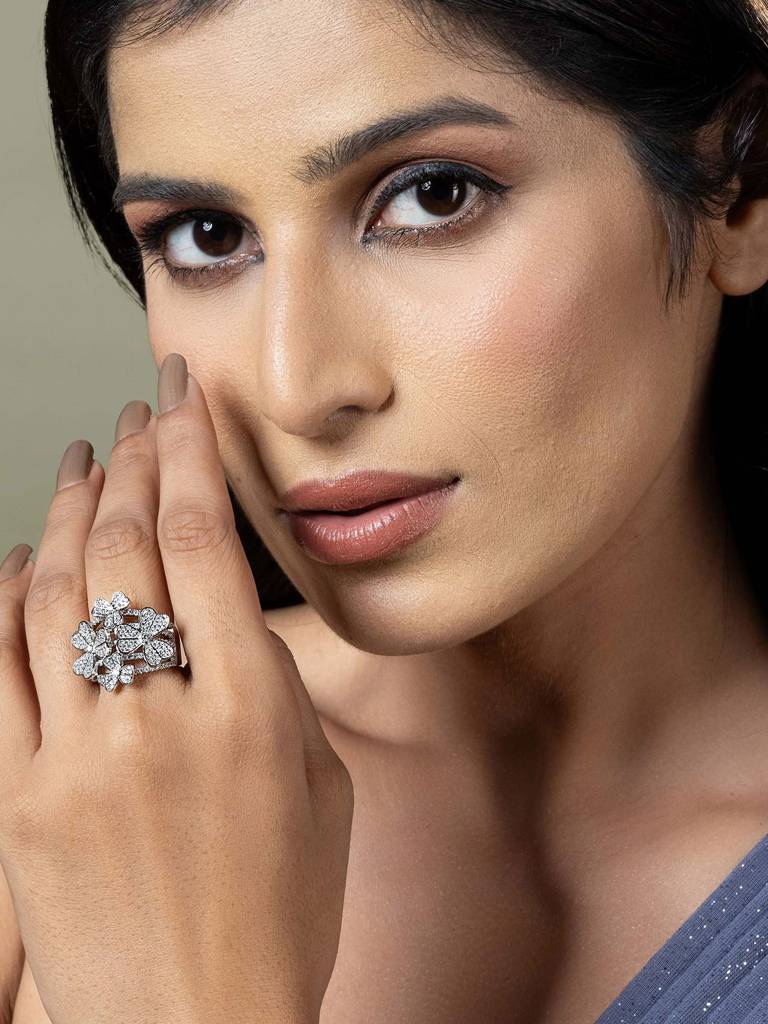 Silver Floral Cluster Ring : TSLR24