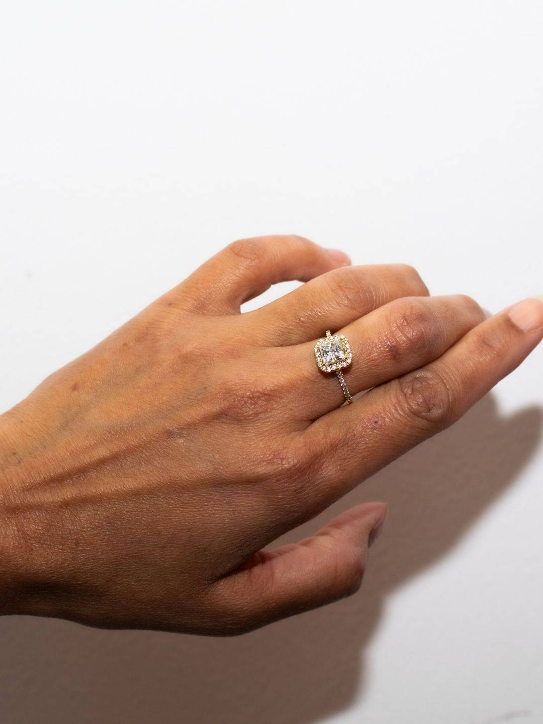 Ethereal Halo Ring-22K-Gold Vermeil : TSRI-ETH-12-18G-50010