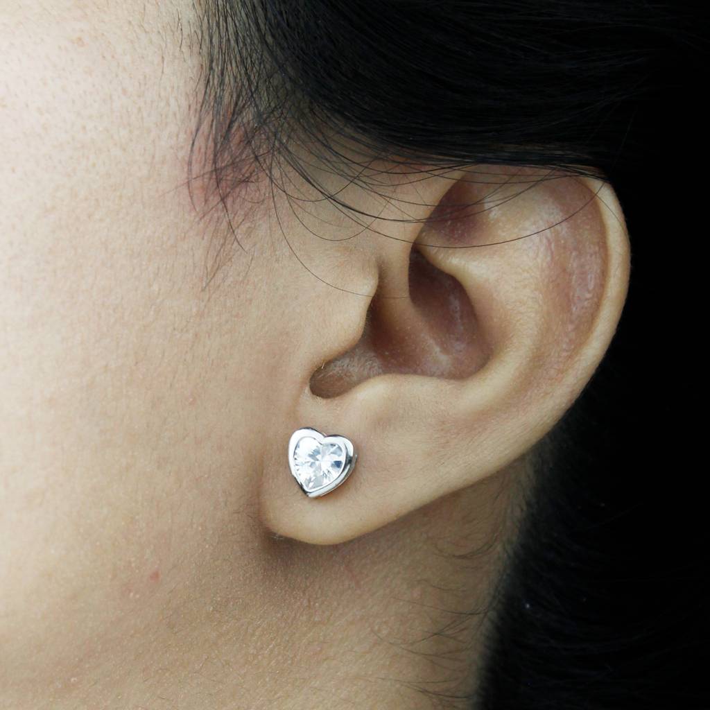 926 Pure Silver Heart Shape Zircon Stud Earrings : TWP10214MM