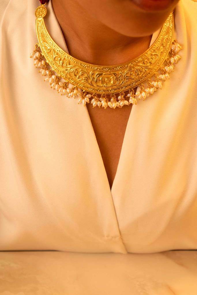 Tattva Chitai Flower Intricate Gold Plated Pearl Drop Dori Necklace : SN115G-M