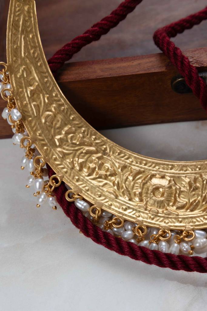 Tattva Chitai Flower Intricate Gold Plated Pearl Drop Dori Necklace : SN115G-M