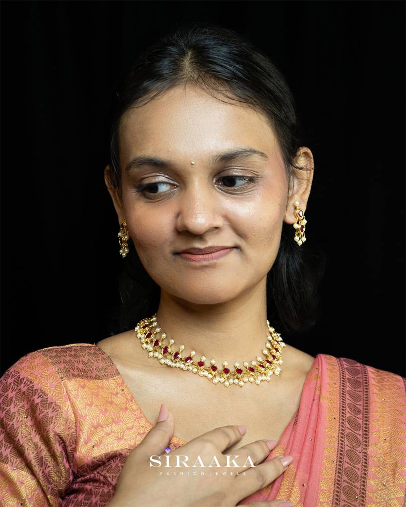 Traditional Chinchpeti Short Necklace : NK310A-red