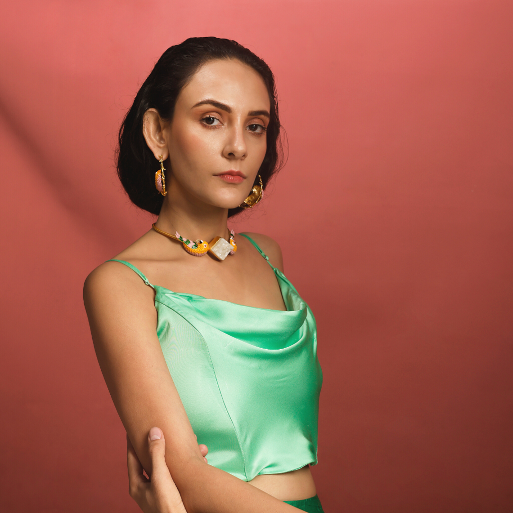 Ageless Romance Handcrafted Choker : FF-2003