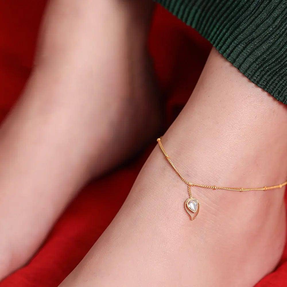 Single Silver 92.5 Aam Ras White Stone Anklet : U080SG006LA0513